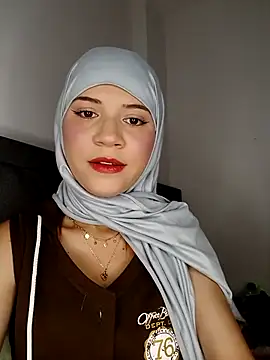 Snapshot of hanaa_18 chatting on 8, 3, 2025 hanaa 18 online show from 8, 3, 2025