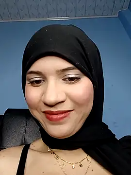 Snapshot of hanaa_18 chatting on 11, 3, 2025 hanaa 18 online show from 11, 3, 2025