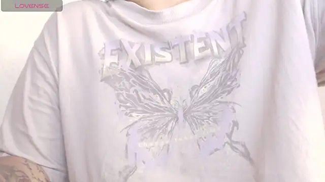 Amara18  online show from 11, 4, 2026