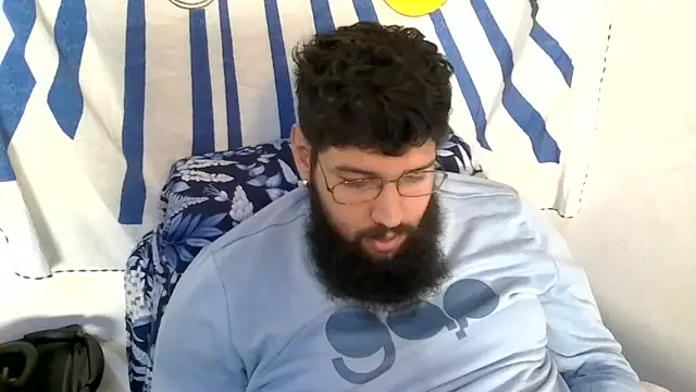 Snapshot of Luksmen chatting on 5, 7, 2026 Luksmen online show from 5, 7, 2026