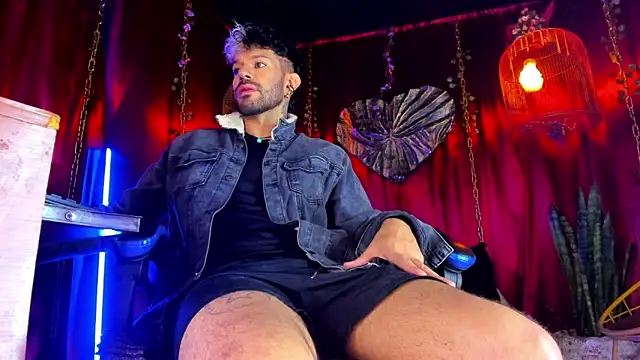 LatinMilk  online show from 3, 2, 2026