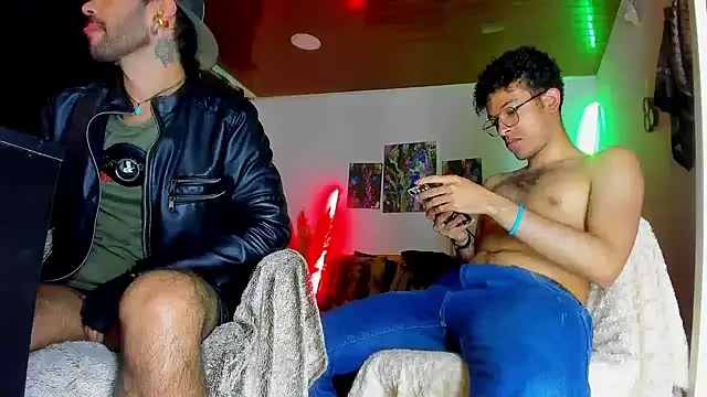 LatinMilk  online show from 25, 3, 2026