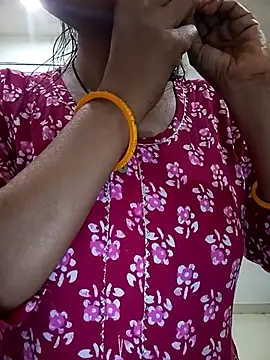 Snapshot of Hot-Shivani chatting on 1, 3, 2025 Hot-Shivani online show from 1, 3, 2025