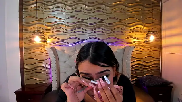 Andreita Jones online show from 4, 10, 2025