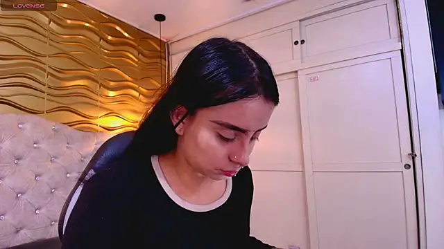 Snapshot of Andreita_Jones chatting on 19, 4, 2026 Andreita Jones online show from 19, 4, 2026