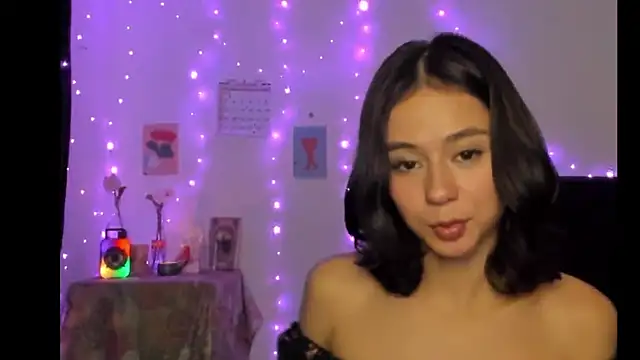 Snapshot of cute_roxana_ chatting on 28, 2, 2025 cute roxana online show from 28, 2, 2025