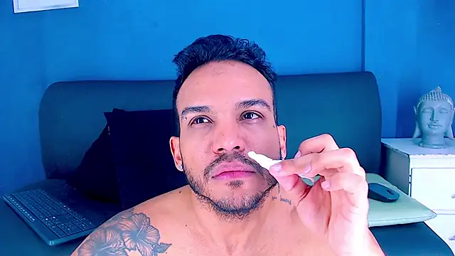 Snapshot of ricky_vill_ chatting on 4, 2, 2025 ricky vill online show from 4, 2, 2025