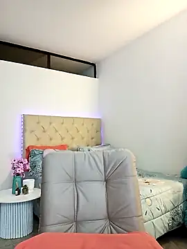 Helleamazing online show from 2, 10, 2025