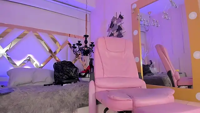 Snapshot of Juliana_Saenzz chatting on 5, 2, 2025 Juliana Saenzz online show from 5, 2, 2025