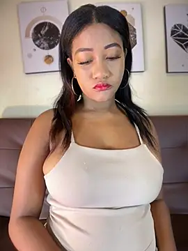 AleezaFrench online show from 7, 3, 2026