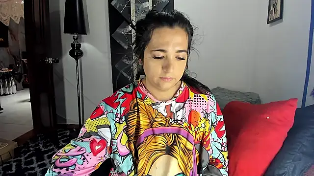 Snapshot of SARAMISHA chatting on 10, 4, 2026 SARAMISHA online show from 10, 4, 2026