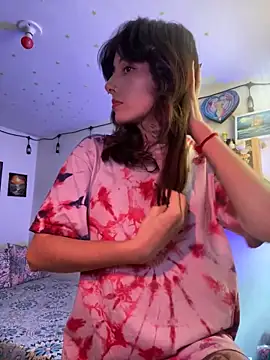 LiliJones  online show from 8, 2, 2026