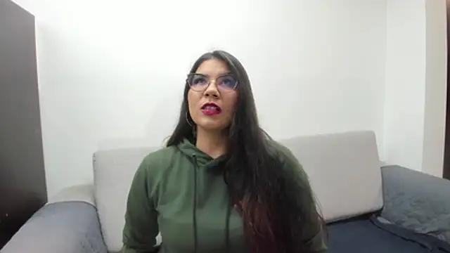 Luna Dumont online show from 4, 12, 2025