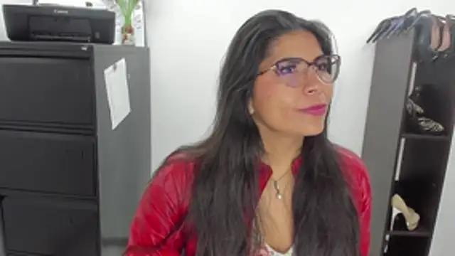 Snapshot of Luna_Dumont chatting on 29, 4, 2026 Luna Dumont online show from 29, 4, 2026
