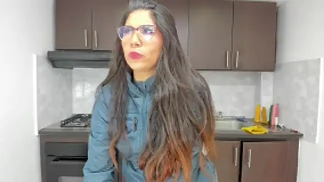 Snapshot of Luna_Dumont chatting on 19, 5, 2026 Luna Dumont online show from 19, 5, 2026