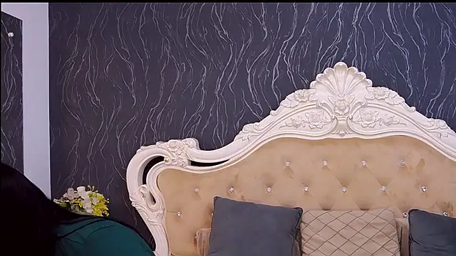 Lauren Saint online show from 22, 9, 2025