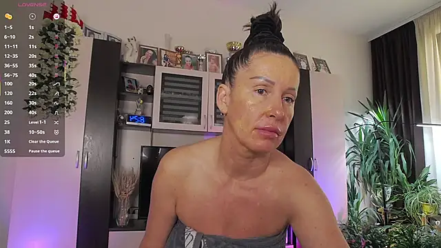 SheilaRyan online show from 12, 4, 2026