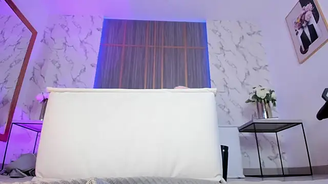 Dollar-girl online show from 22, 3, 2026