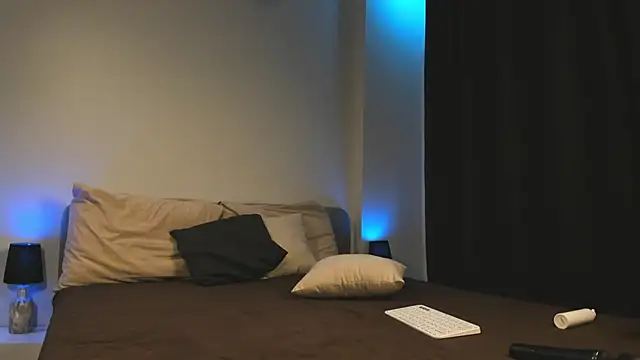 ShySara online show from 6, 2, 2025