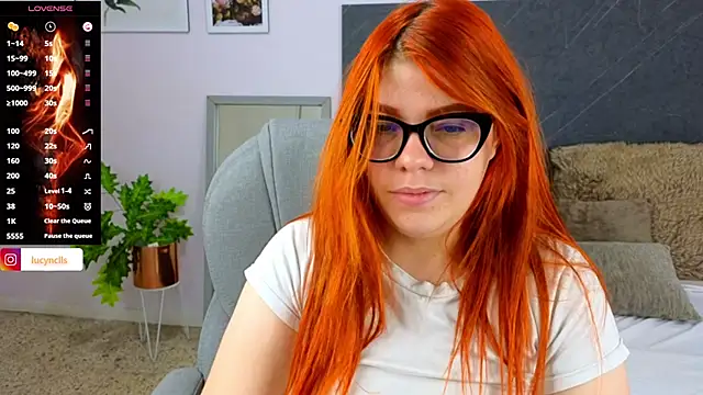 lucie nicolls online show from 17, 12, 2024