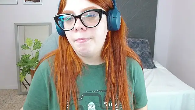 lucie nicolls online show from 10, 1, 2025