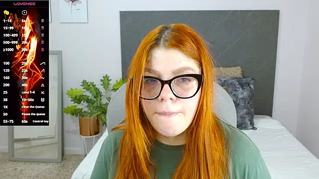 lucie nicolls online show from 30, 1, 2025