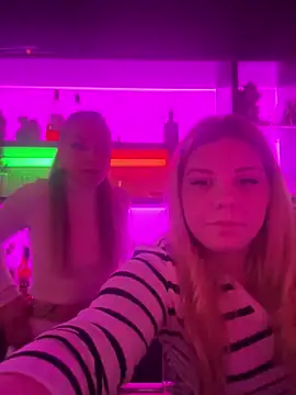 Snapshot of LizzyLush_ chatting on 22, 3, 2025 LizzyLush online show from 22, 3, 2025