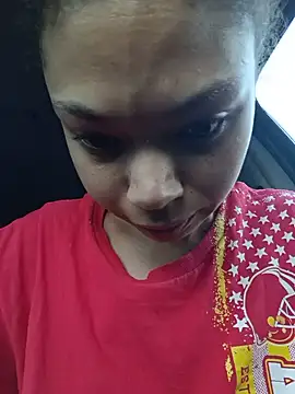 Snapshot of Trashy33 chatting on 18, 5, 2026 Trashy33 online show from 18, 5, 2026