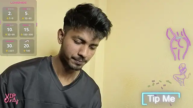 Snapshot of just_fucks chatting on 6, 2, 2026 just fucks online show from 6, 2, 2026