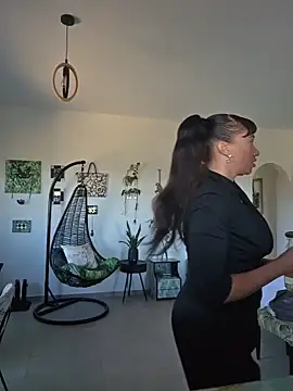 TheGoddessBianca online show from 2, 12, 2025