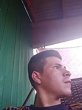 Snapshot of denca28 chatting on 3, 10, 2025 denca28 online show from 3, 10, 2025