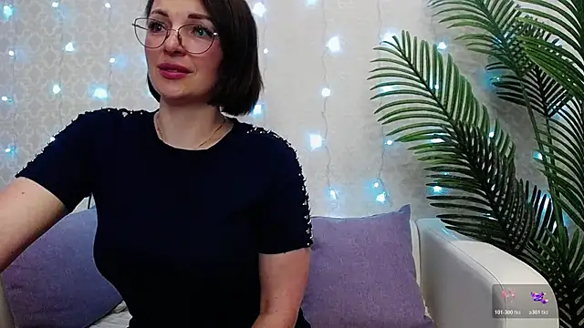 Snapshot of Camelia_Lillie chatting on 15, 5, 2026 Camelia Lillie online show from 15, 5, 2026