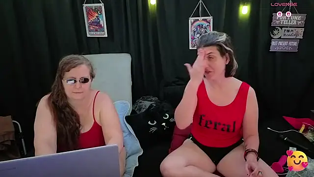 Snapshot of Sexy_Mama-69 chatting on 14, 11, 2025 Sexy Mama-69 online show from 14, 11, 2025