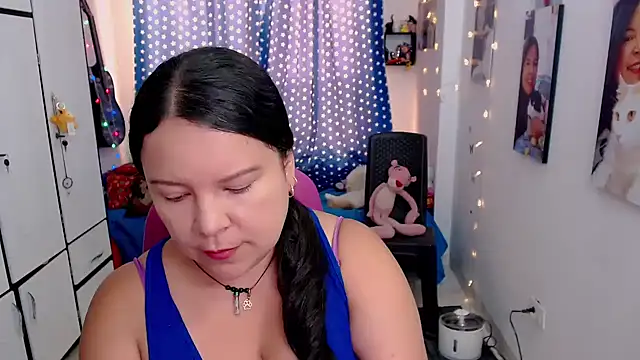 claryssa  online show from 5, 11, 2025