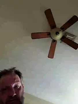 Hugebwc102 online show from 3, 10, 2025