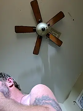 Hugebwc102 online show from 5, 10, 2025