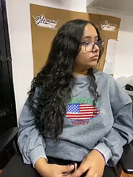 CurlyGirl 1 online show from 27, 12, 2024