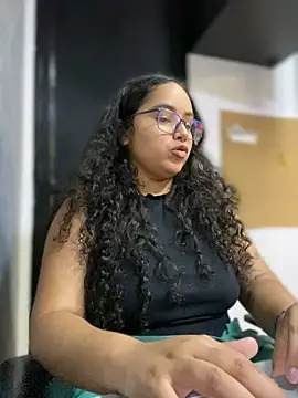 CurlyGirl 1 online show from 28, 12, 2024