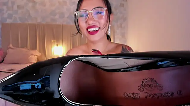 samara smithh online show from 11, 2, 2025