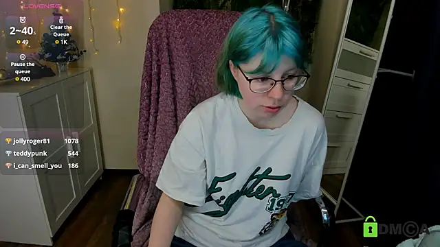 Melissa Wells online show from 5, 1, 2025