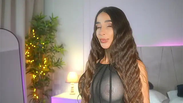 Snapshot of Miriam_fox chatting on 19, 7, 2026 Miriam fox online show from 19, 7, 2026