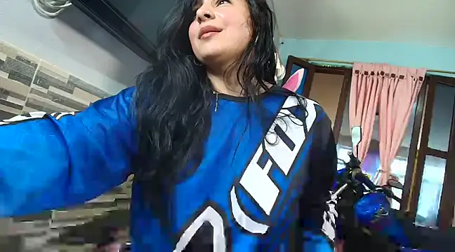 Meganmilk1 online show from 5, 12, 2024