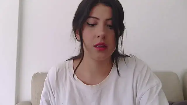 Snapshot of BubbleGumm_ chatting on 26, 7, 2026 BubbleGumm online show from 26, 7, 2026