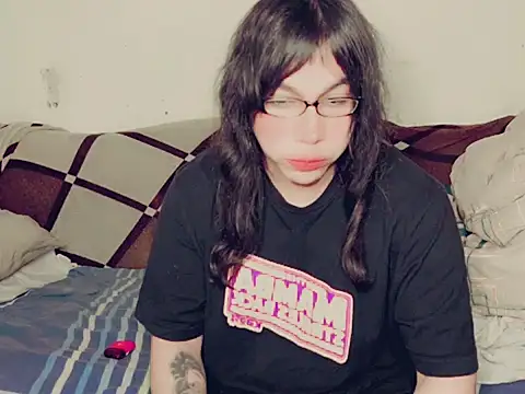 Snapshot of evelyntvsexy chatting on 10, 1, 2025 evelyntvsexy online show from 10, 1, 2025