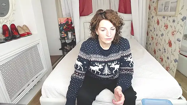 AmiHotGranny online show from 20, 2, 2026