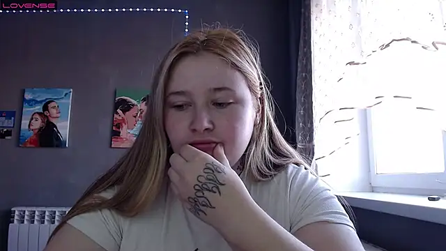 Light Luna online show from 25, 10, 2025