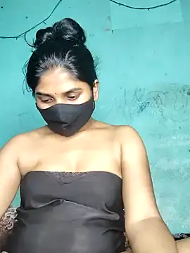 Luv Adite20 online show from 5, 2, 2025