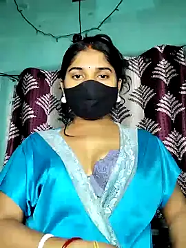 Luv Adite20 online show from 28, 2, 2025