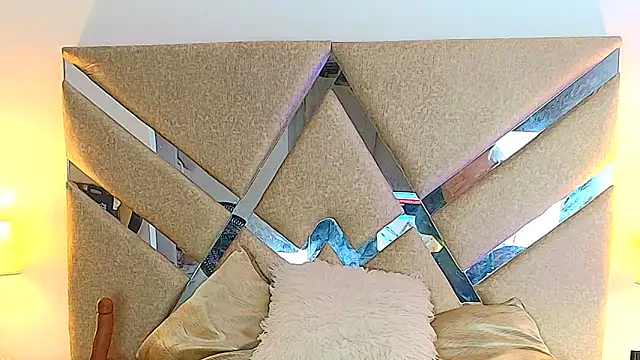 IsabellMendez  online show from 18, 9, 2025