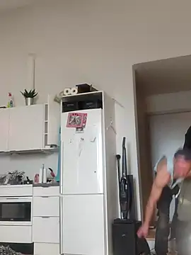 eltoulou online show from 17, 2, 2025